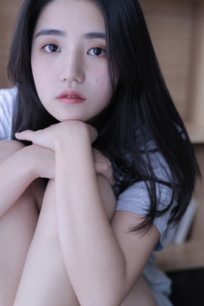腿打开一点就可以吃到扇贝了
